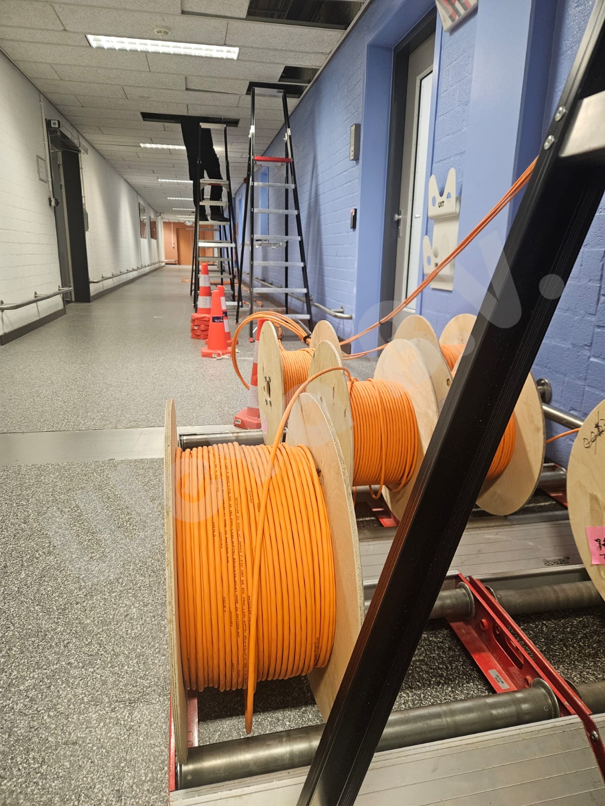 Netwerkinstallatie bij ETZ Tilburg – Snel & Stabiel